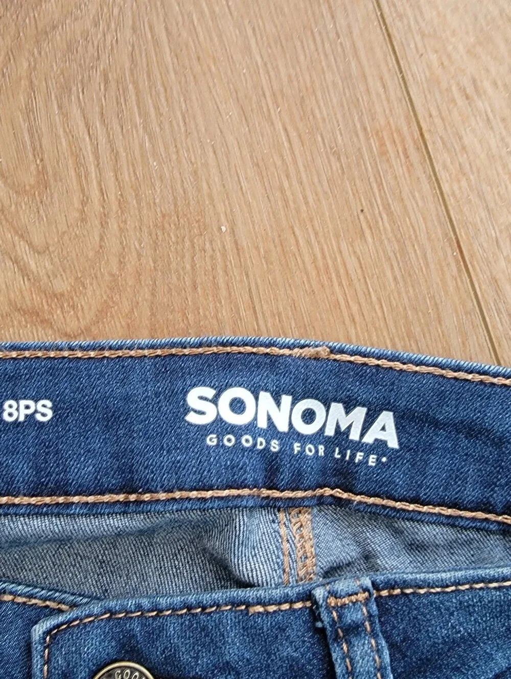 Sonoma Straight Women's size 8PS Dark Wash Jeans